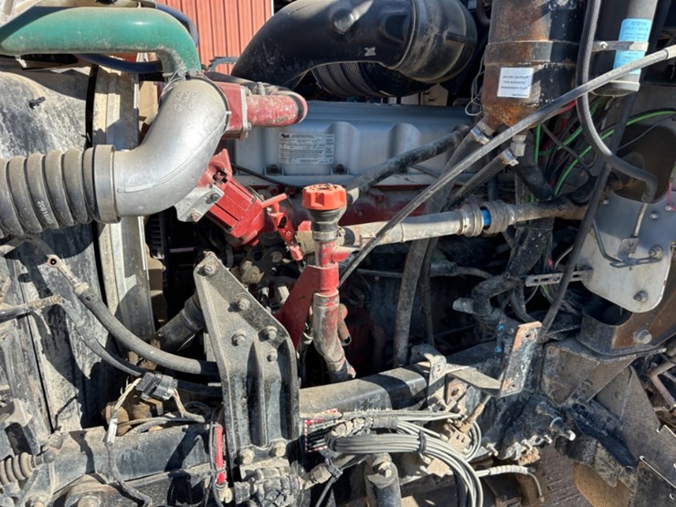 mack-granite-gu713-image-18