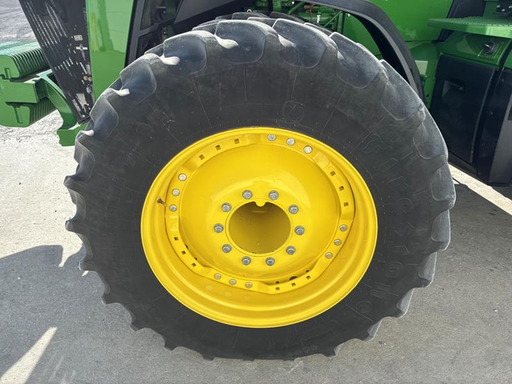 john-deere-8r-340-image-46