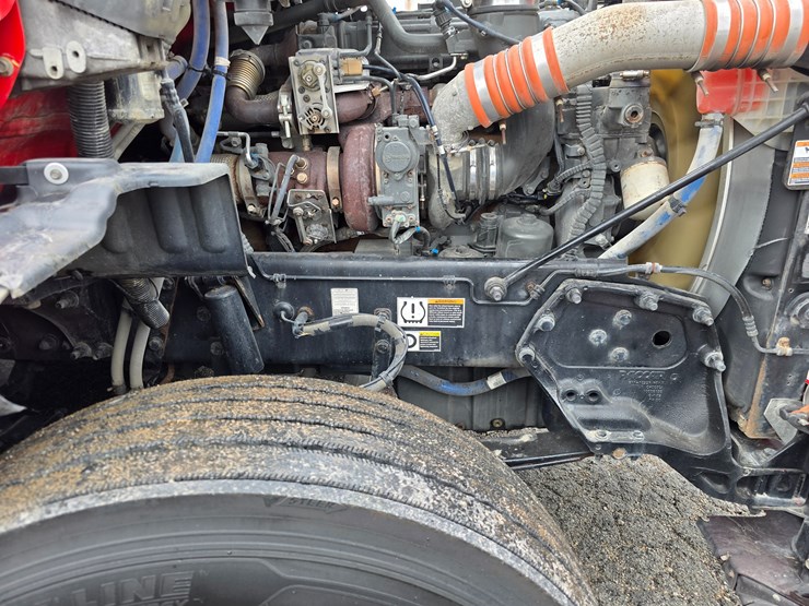 2017-peterbilt-579-image-58