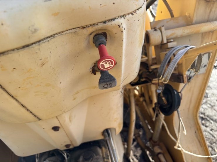 1975-ford-445a-image-34