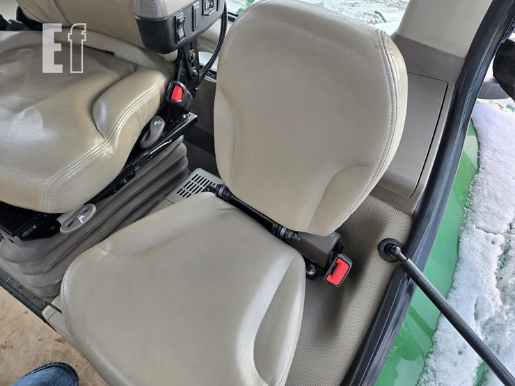 john-deere-8370r-image-26