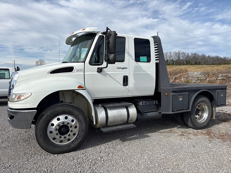 international-durastar-4300-image-1