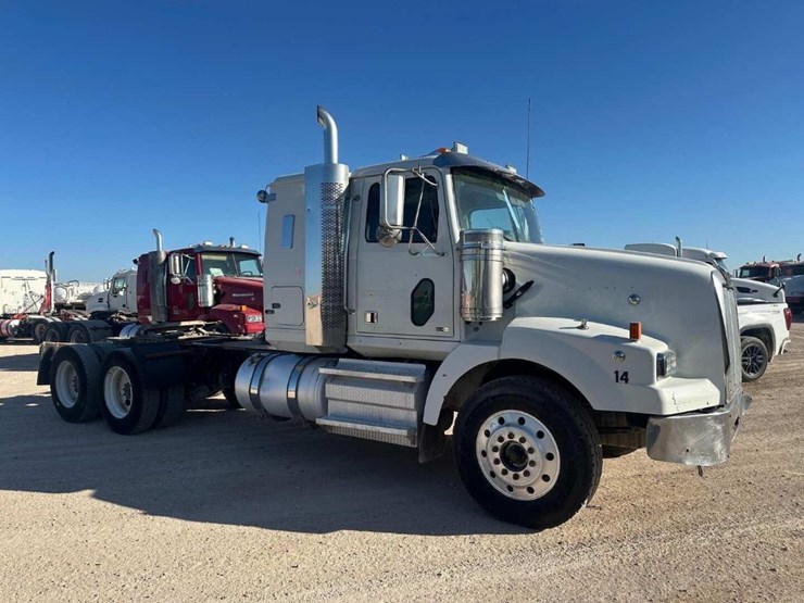 2011-western-star-4900-image-4