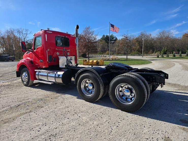 kenworth-t880-image-17