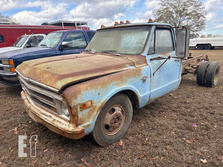 chevrolet-c30-image-5