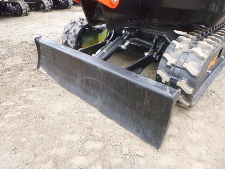 2025-tpm-16-hydraulic-excavator-image-15