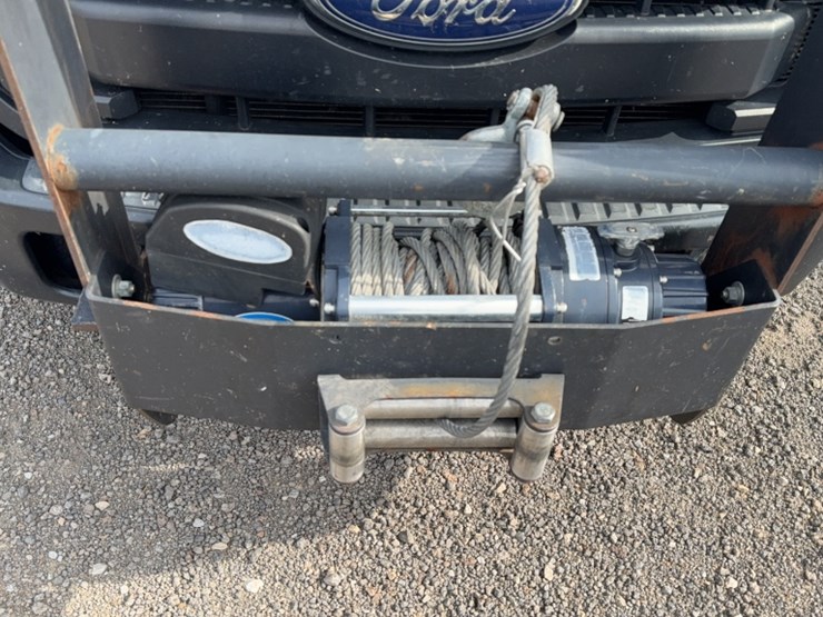 2016-ford-f550-image-4