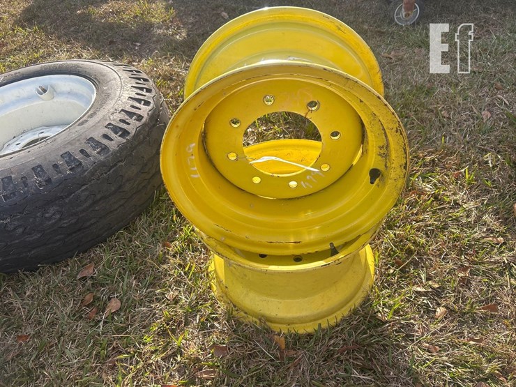 john-deere-8-image-2