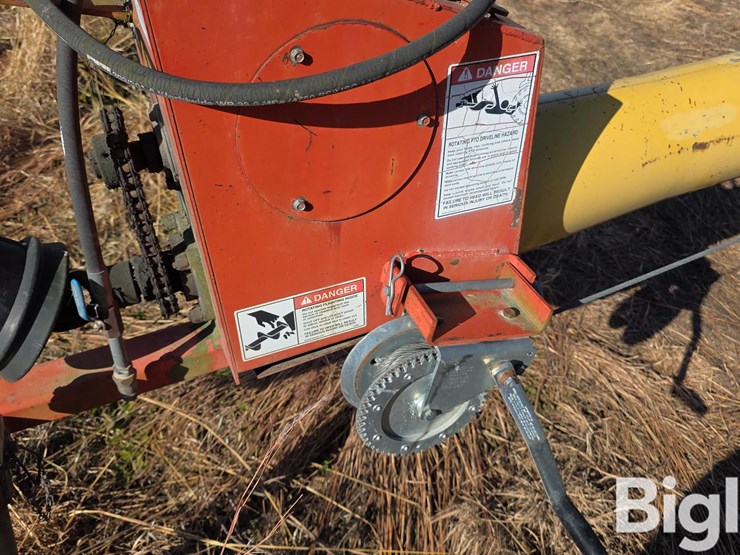 westfield-1060-auger-w/swing-hopper-image-14