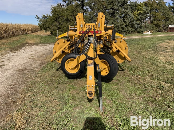 2012-vermeer-r2800-image-2