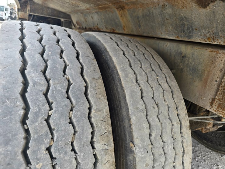 1996-mack-mr688s-image-97