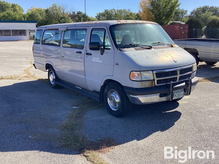 1995-dodge-ram-2500-image-3
