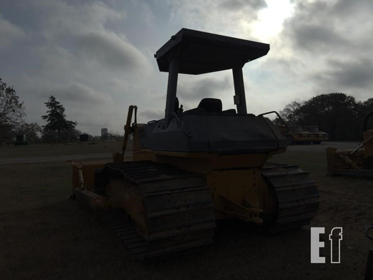 komatsu-d65px-12-image-6