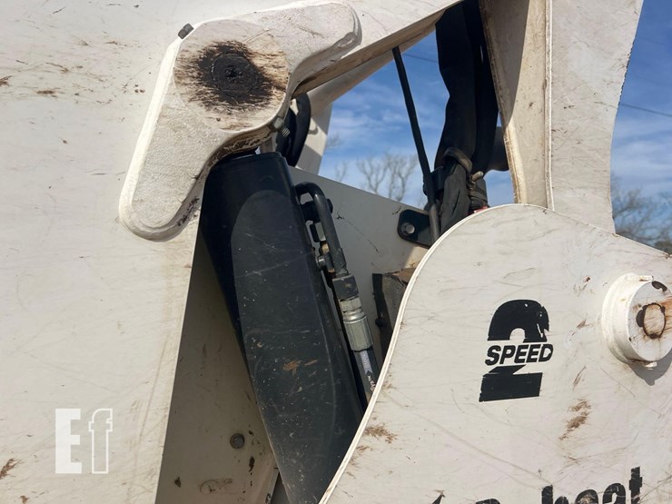 bobcat-t870-image-25