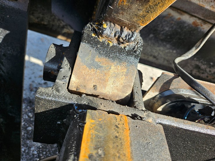 2009-peterbilt-365-image-39