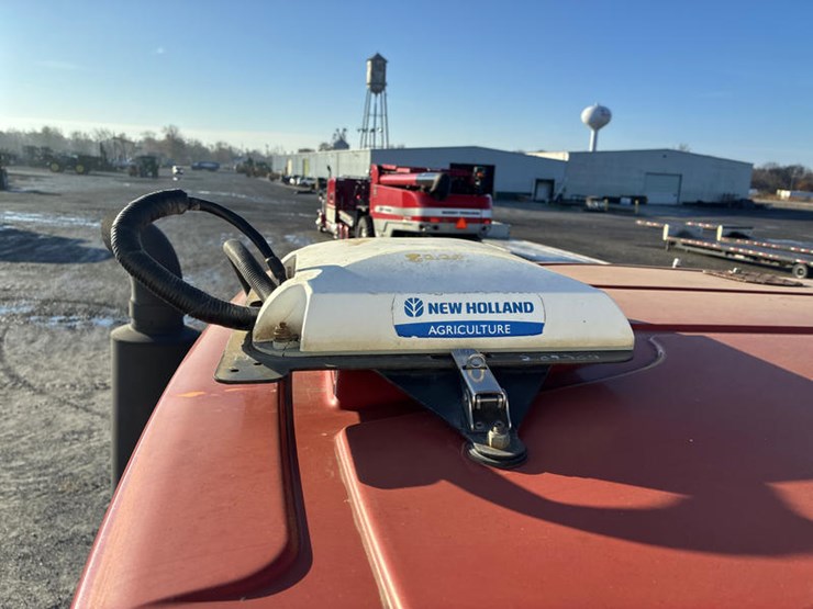 case-ih-magnum-305-image-73