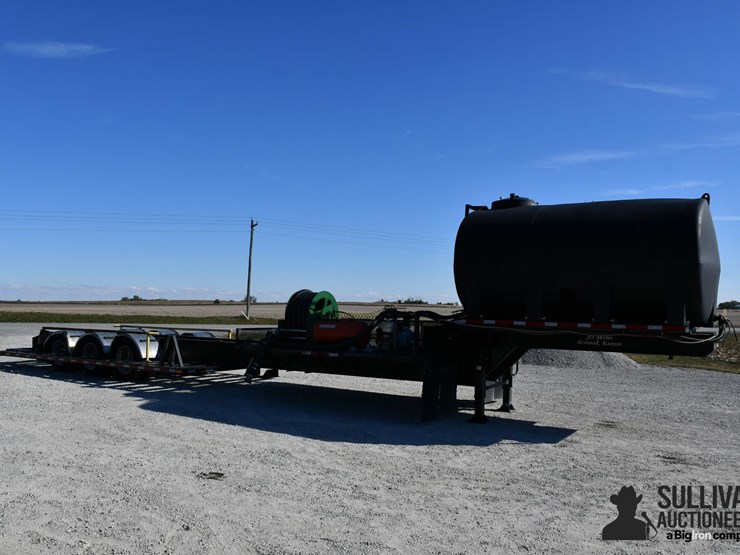 2022-j-d-skiles-pit-stop-tri/a-sprayer-trailer-image-3