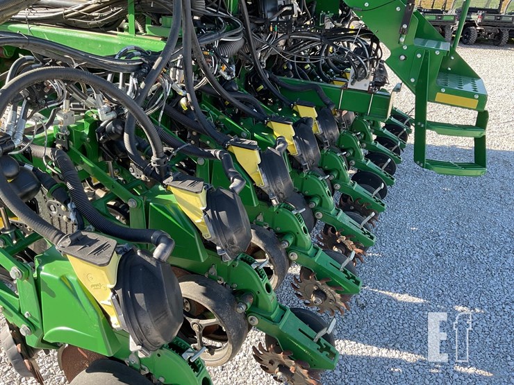 john-deere-db60-image-14