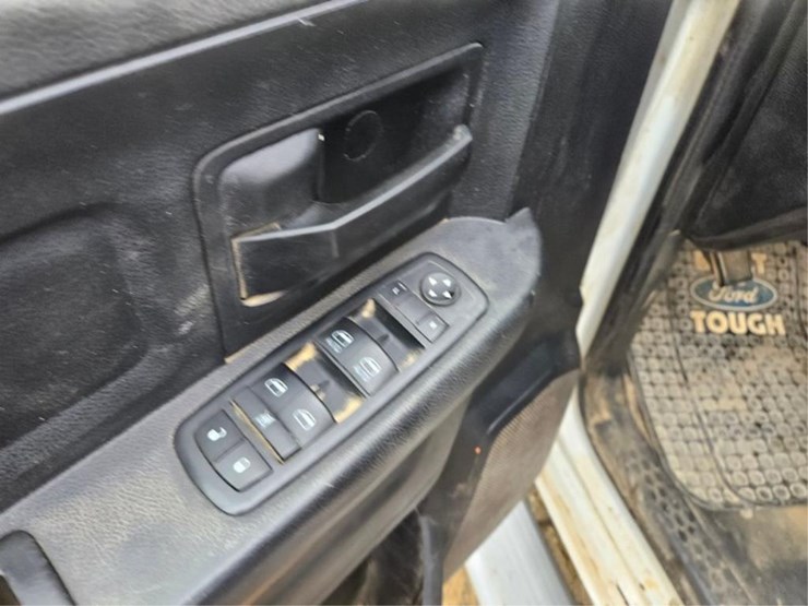 dodge-ram-5500-image-36