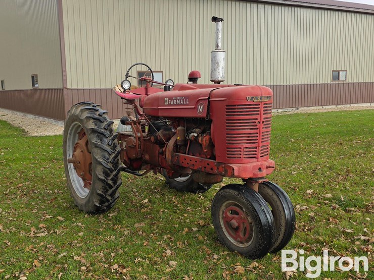 1951-farmall-m-2wd-tractor-image-3