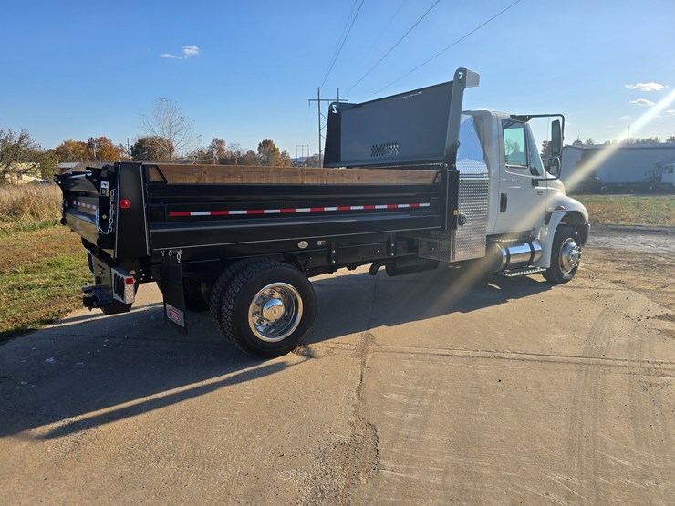 international-durastar-4300-image-16