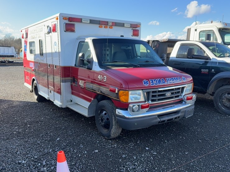 2006-ford-e450-image-3