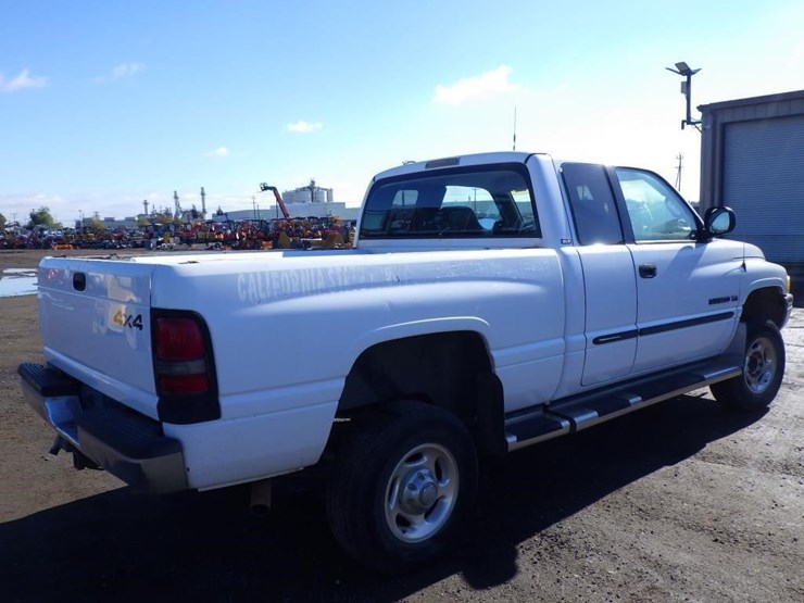 2001-dodge-ram-2500-image-3