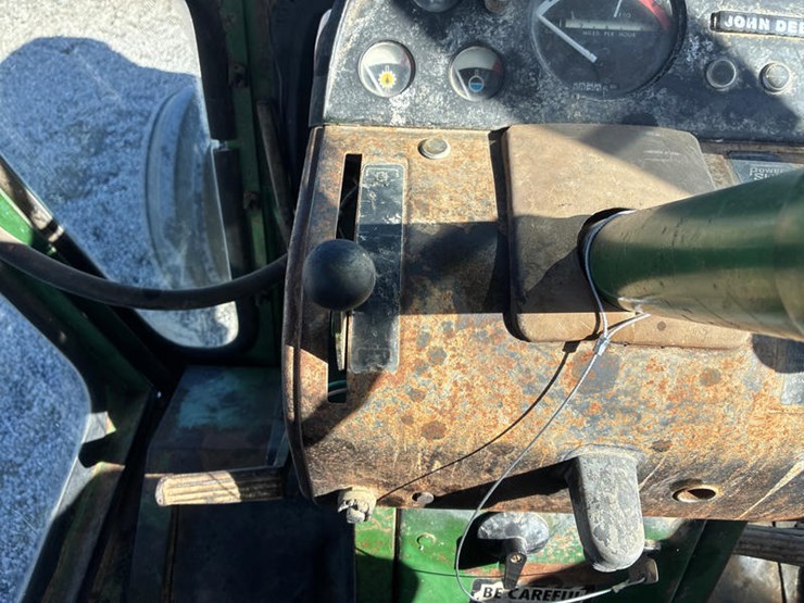 john-deere-4520-image-48