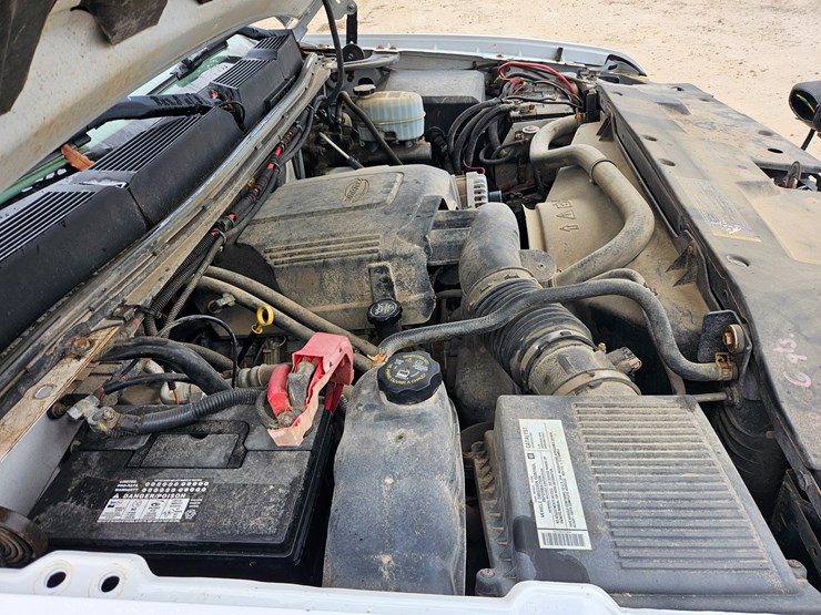 chevrolet-silverado-2500-image-28