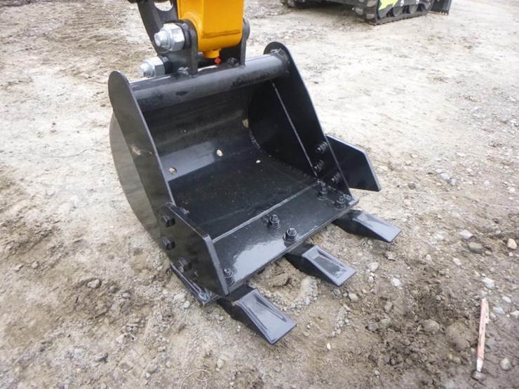 2025-vicsec-vc15p-hydraulic-excavator-image-9