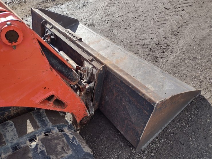 kubota-svl90-2-image-16