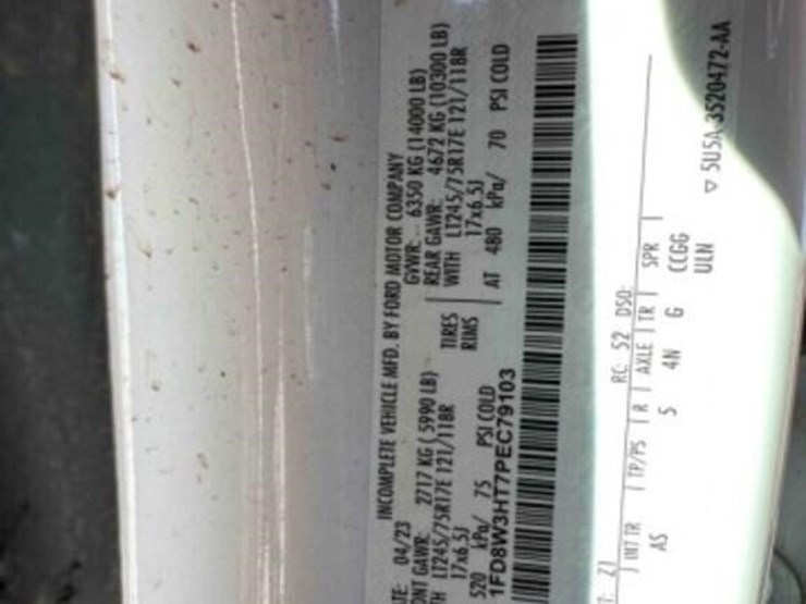 2023-ford-f350-image-17