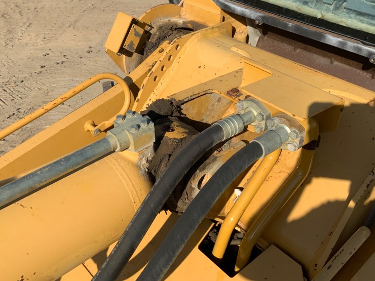 caterpillar-963c-image-12