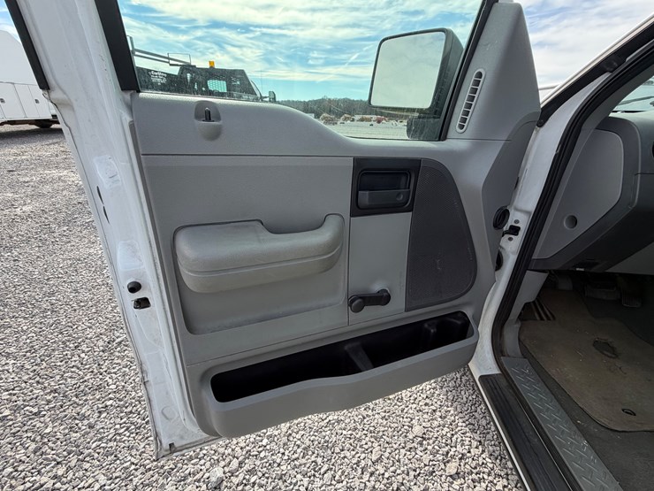 ford-f150-xl-image-19