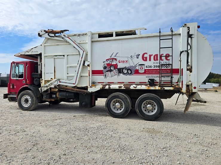 1996-mack-mr688s-image-13