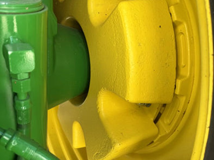 john-deere-8r-370-image-17