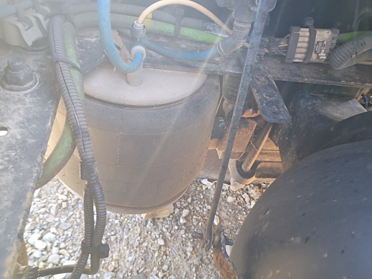 freightliner-cascadia-125-image-87