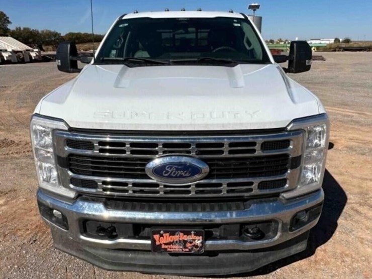 2024-ford-f350-image-10