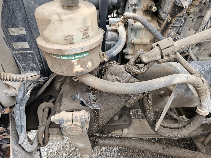 freightliner-columbia-120-image-60