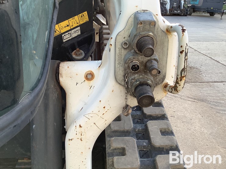 bobcat-t66-image-13