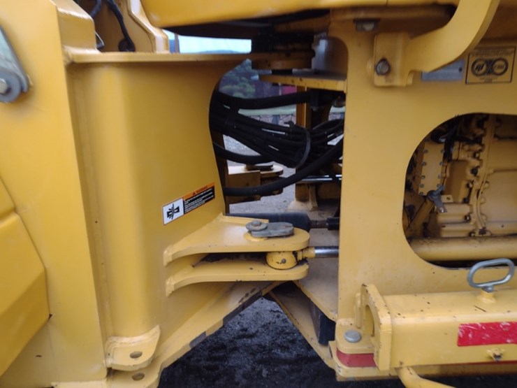 john-deere-444h-image-22