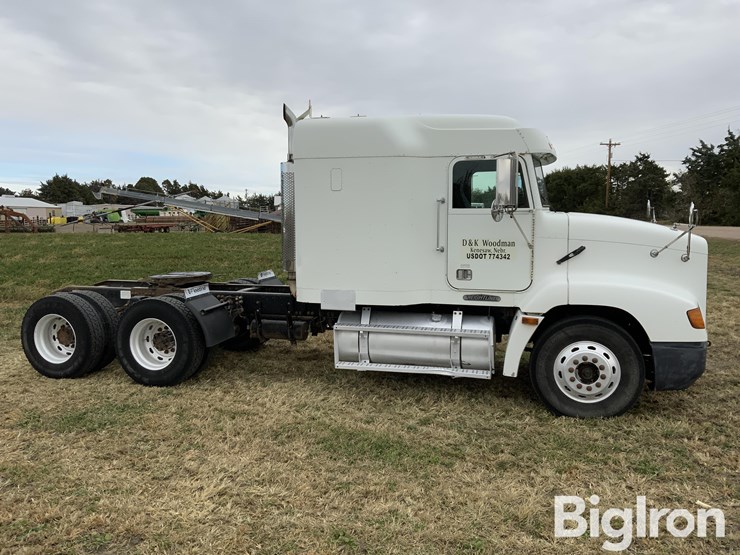 1996-freightliner-fld112-image-4