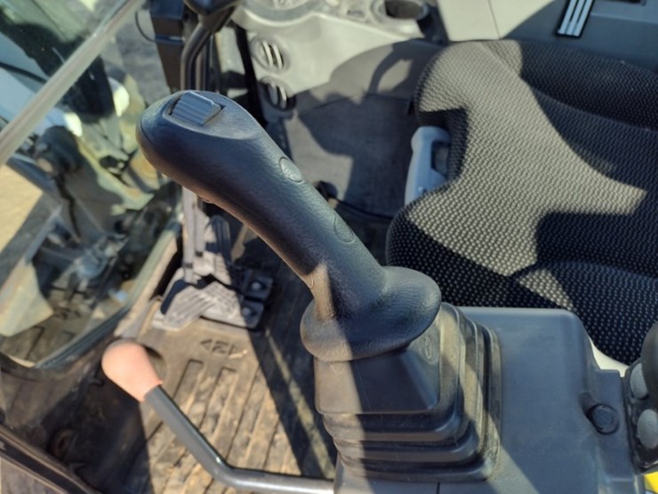 bobcat-e35i-image-11