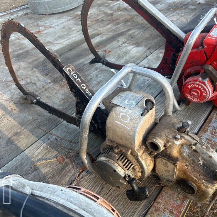 BEAIRD-POULAN 68 CHAINSAW W/ BOW