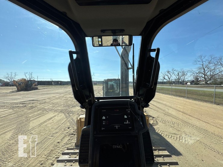 2021-caterpillar-d3-image-33