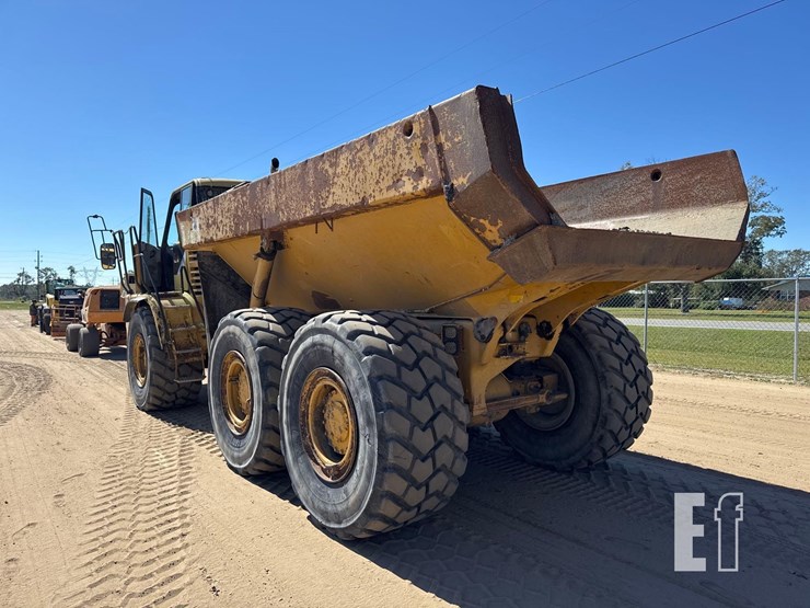 2007-caterpillar-725-image-2