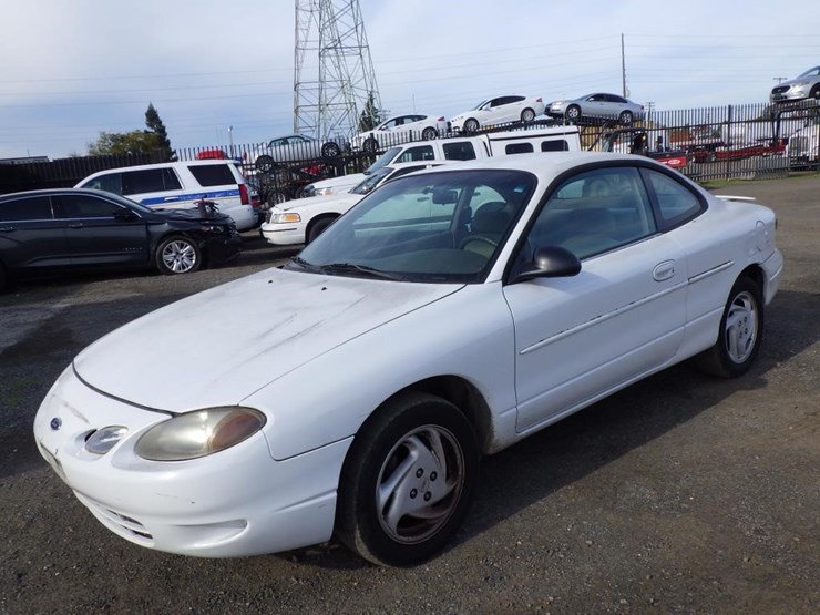 2000-ford-2000-image-1