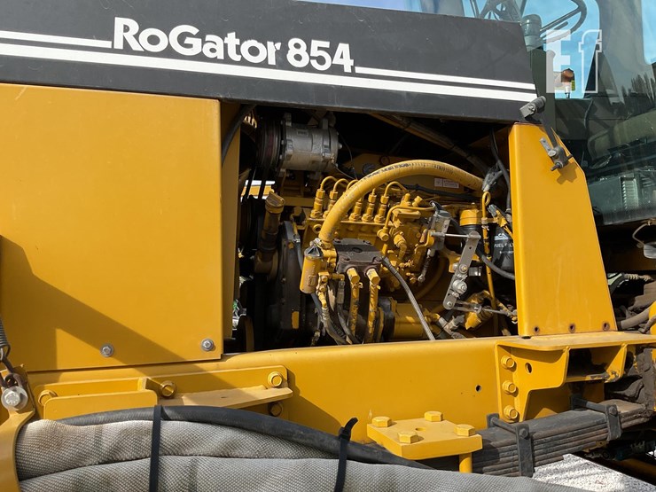 ag-chem-rogator-854-image-32