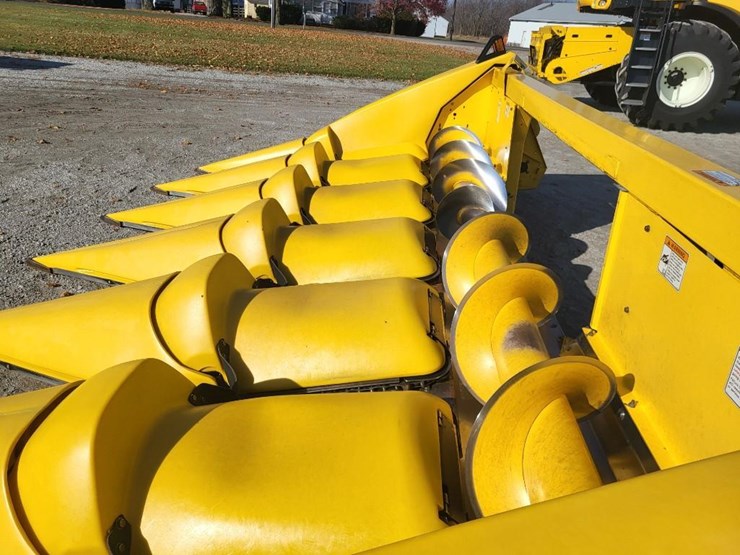 new-holland-98c-image-10