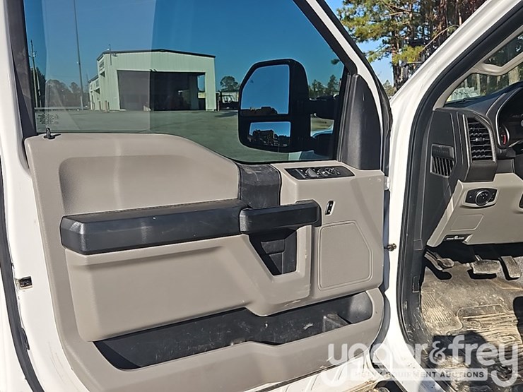 2019-ford-f250-xl-image-37